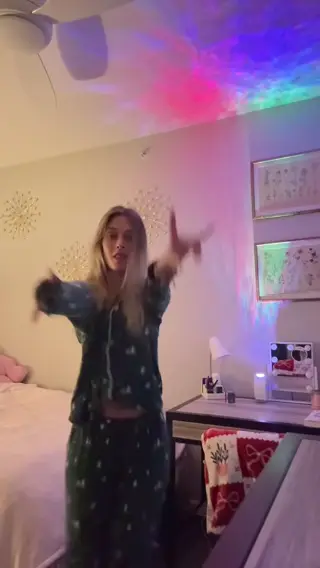 cararhodee leaked video, frame 4