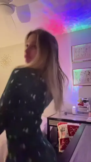cararhodee leaked video, frame 5