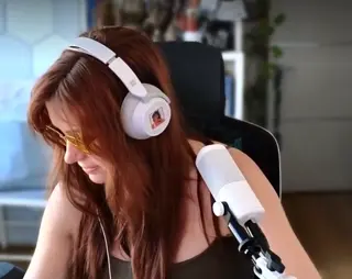 charalanahzard leaked video, frame 5