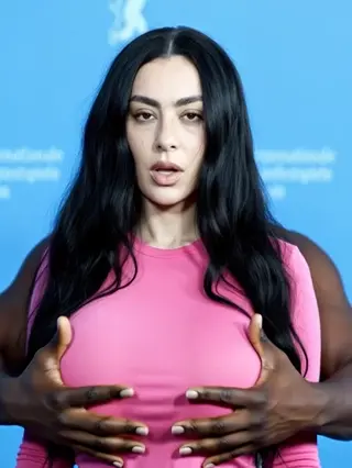 charli_xcx leaked video, frame 1