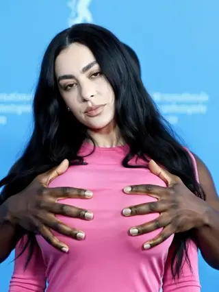 charli_xcx leaked video, frame 6