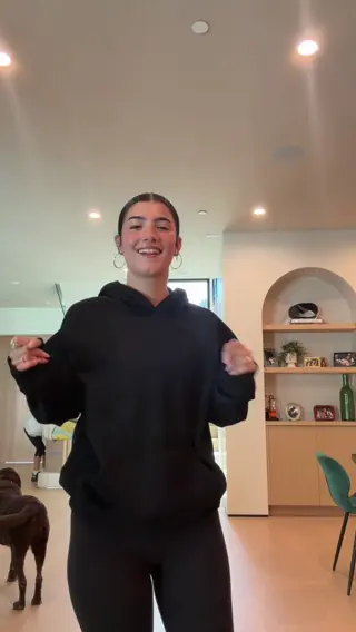 charlidamelio leaked video, frame 3