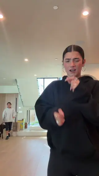 charlidamelio leaked video, frame 6