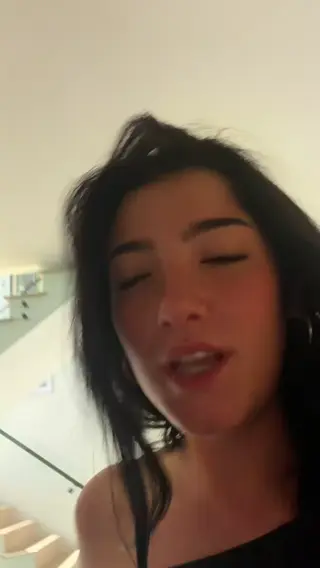 charlidamelio leaked video, frame 6