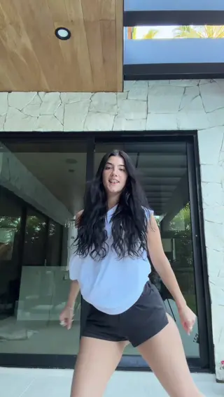 charlidamelio leaked video, frame 1