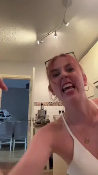chelseas_shit_show leaked video, frame 4