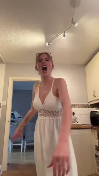 chelseas_shit_show leaked video, frame 6