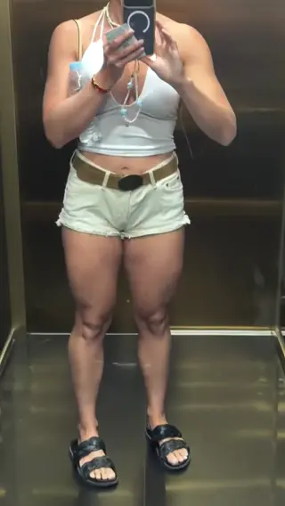 chloeannroberts_ leaked video, frame 2