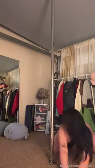 chloroblasts leaked video, frame 5