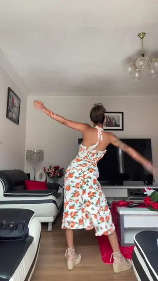 chrissymenzies leaked video, frame 1