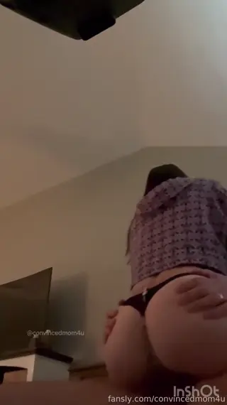 convincedmom4u leaked video, frame 1