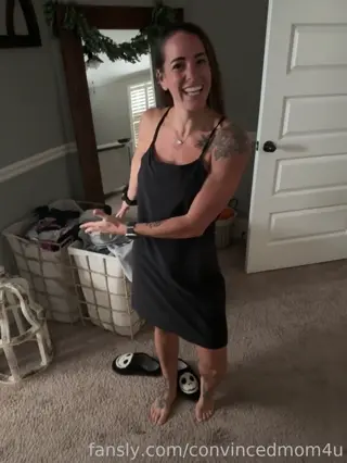 convincedmom4u leaked video, frame 4