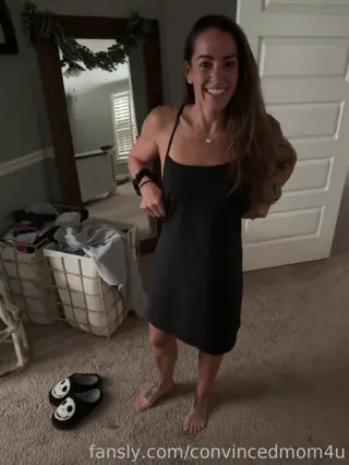 convincedmom4u leaked video, frame 6