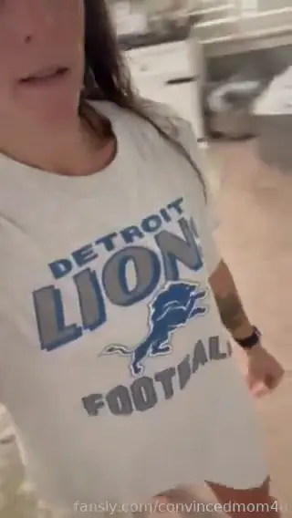 convincedmom4u leaked video, frame 4
