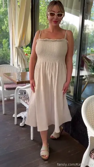 curvy_kate_lv leaked video, frame 5