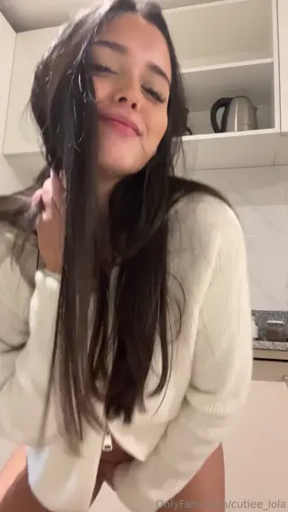 cutiee_lola leaked video, frame 3