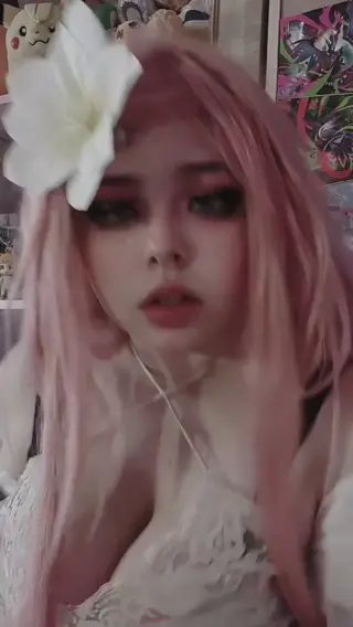 cydobell leaked video, frame 3