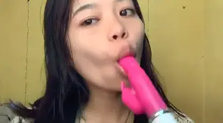 deraangela leaked video, frame 4