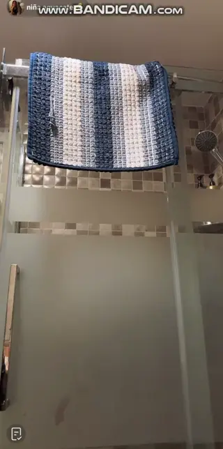 desiluqui2 leaked video, frame 2