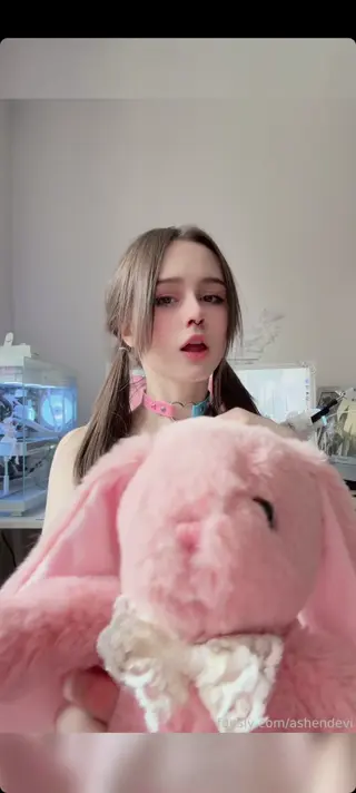 devib1tch leaked video, frame 2