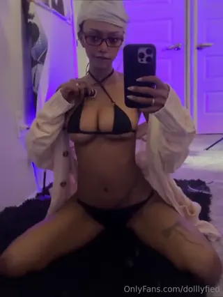 dolllyfied leaked video, frame 4