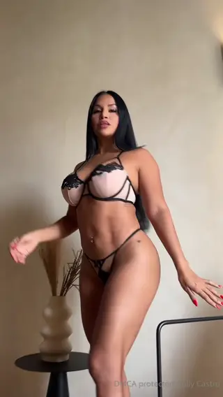 dollycastro leaked video, frame 3