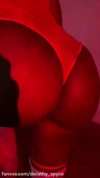 dorathy_spyce leaked video, frame 1