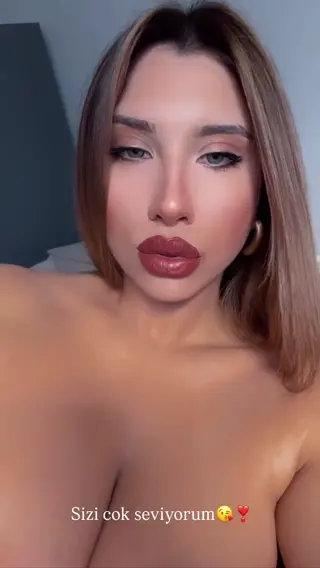 elifkaraarslan_17 leaked video preview