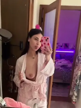 em1lina leaked video, frame 4
