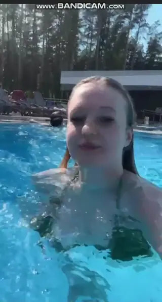 emilyhewell leaked video, frame 4