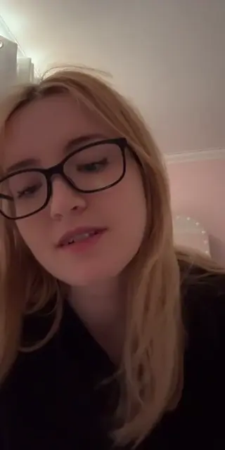 emilyy.xx leaked video preview