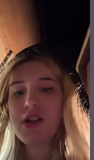 emilyy.xx leaked video preview