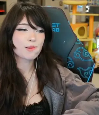 emiru leaked video, frame 5