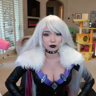 emiru.jpg leaked video, frame 1