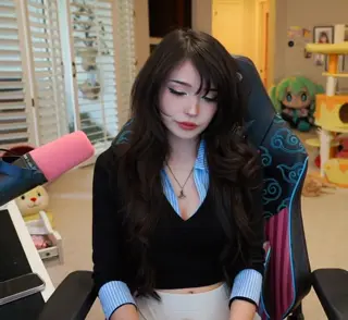 emiru.jpg leaked video, frame 1