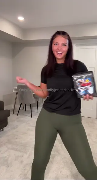 emjaybird leaked video, frame 2