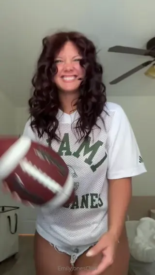 emjaybird leaked video, frame 1