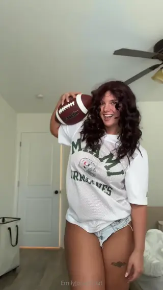 emjaybird leaked video, frame 3