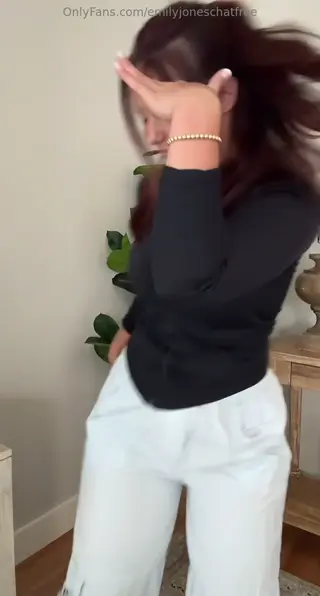 emjaybird leaked video, frame 2