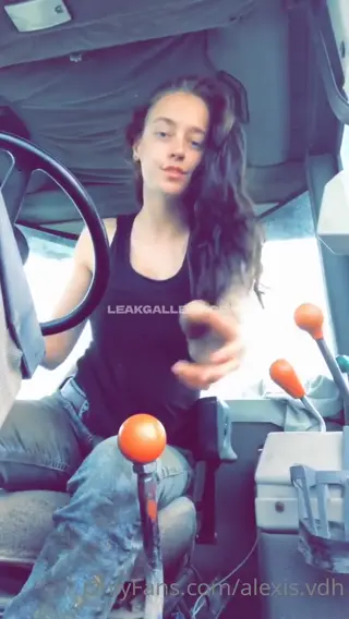 emmah3296 leaked video, frame 1