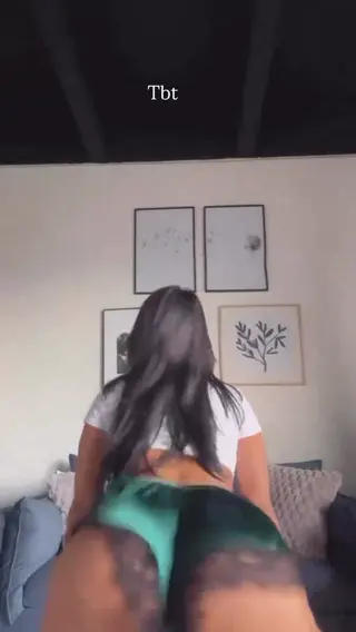 emny_twerking leaked video, frame 6