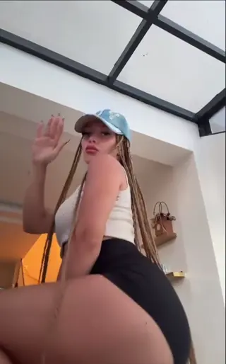 esra_rabiaunal leaked video, frame 1