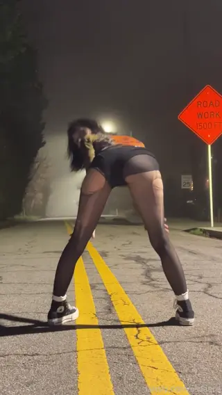 essaere leaked video, frame 3