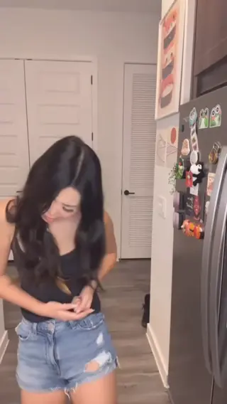 extraemily leaked video, frame 3