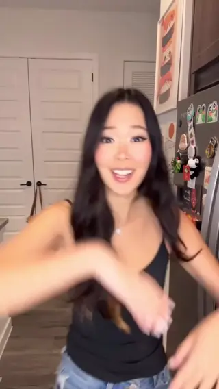 extraemily leaked video, frame 5