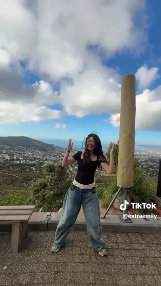 extraemily leaked video, frame 3