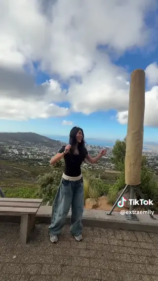 extraemily leaked video, frame 5