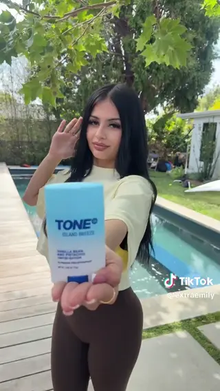 extraemily leaked video, frame 6