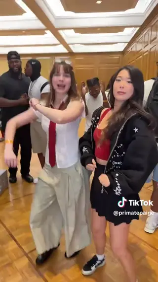 extraemily leaked video, frame 6