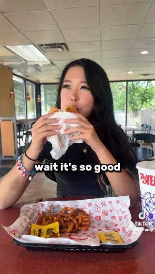 extraemily leaked video, frame 2